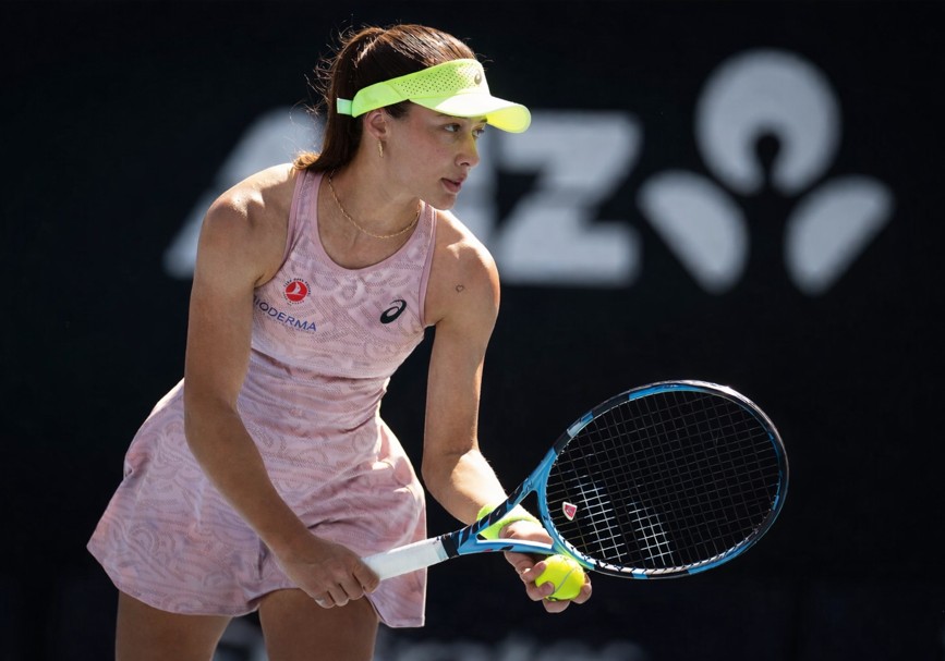 Zeynep Sönmez Australian Open'a Üçüncü Turda Veda Etti