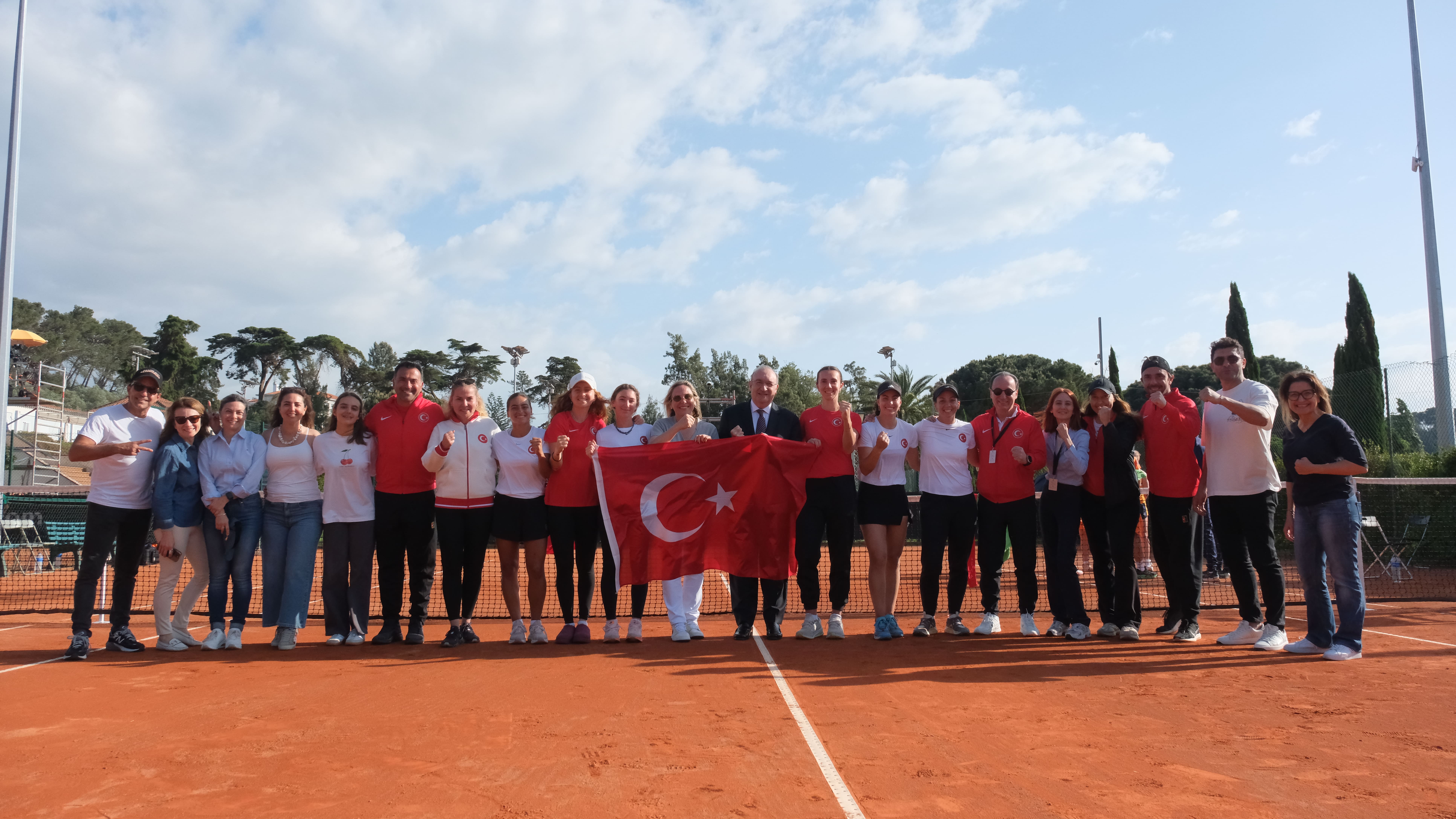A Milli Kadın Takımımız Hollanda’yı 2-0 Mağlup Etti