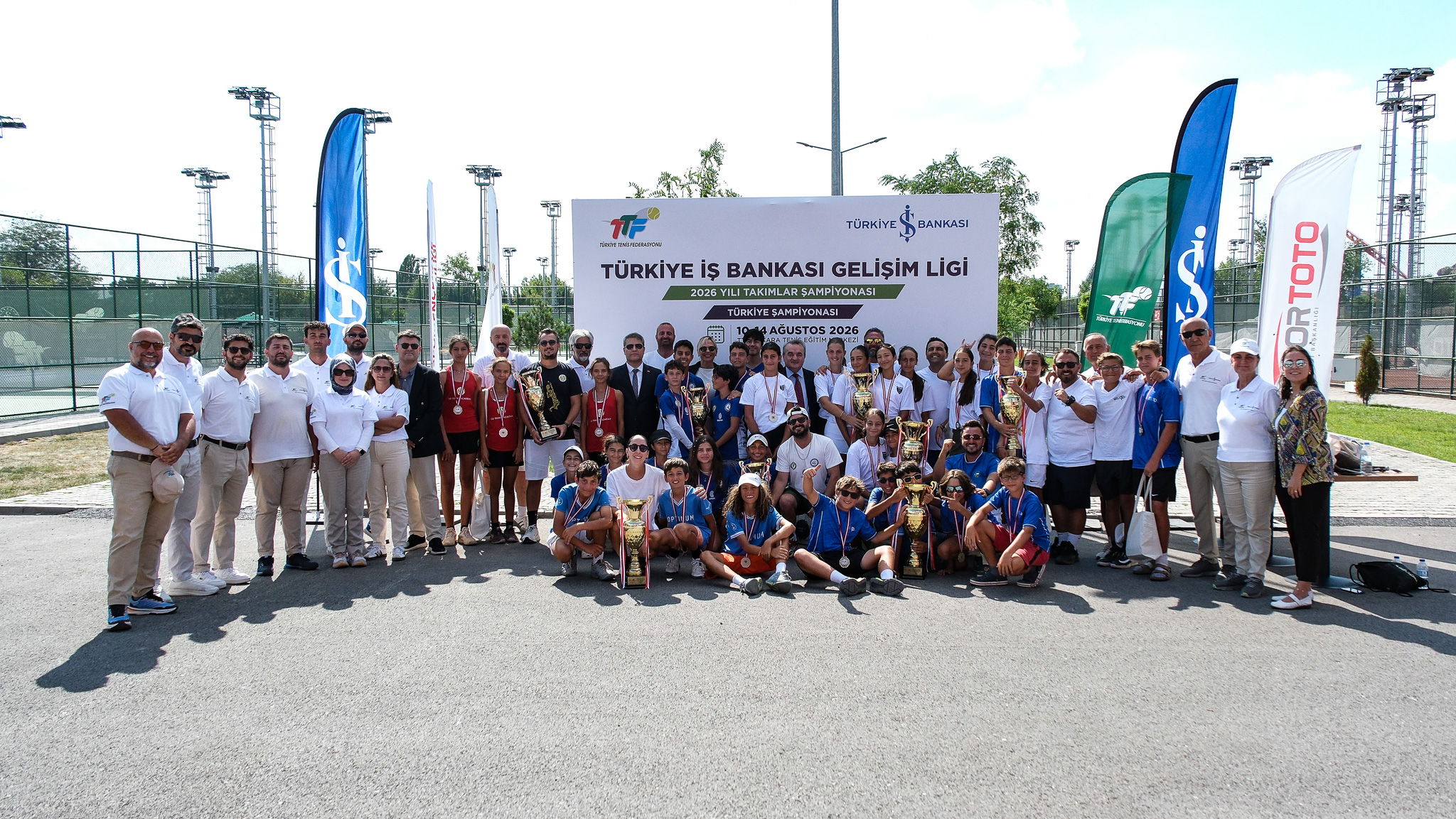 Türkiye İş Bankası Gelişim Ligi’nde Kupalar Sahiplerini Buldu